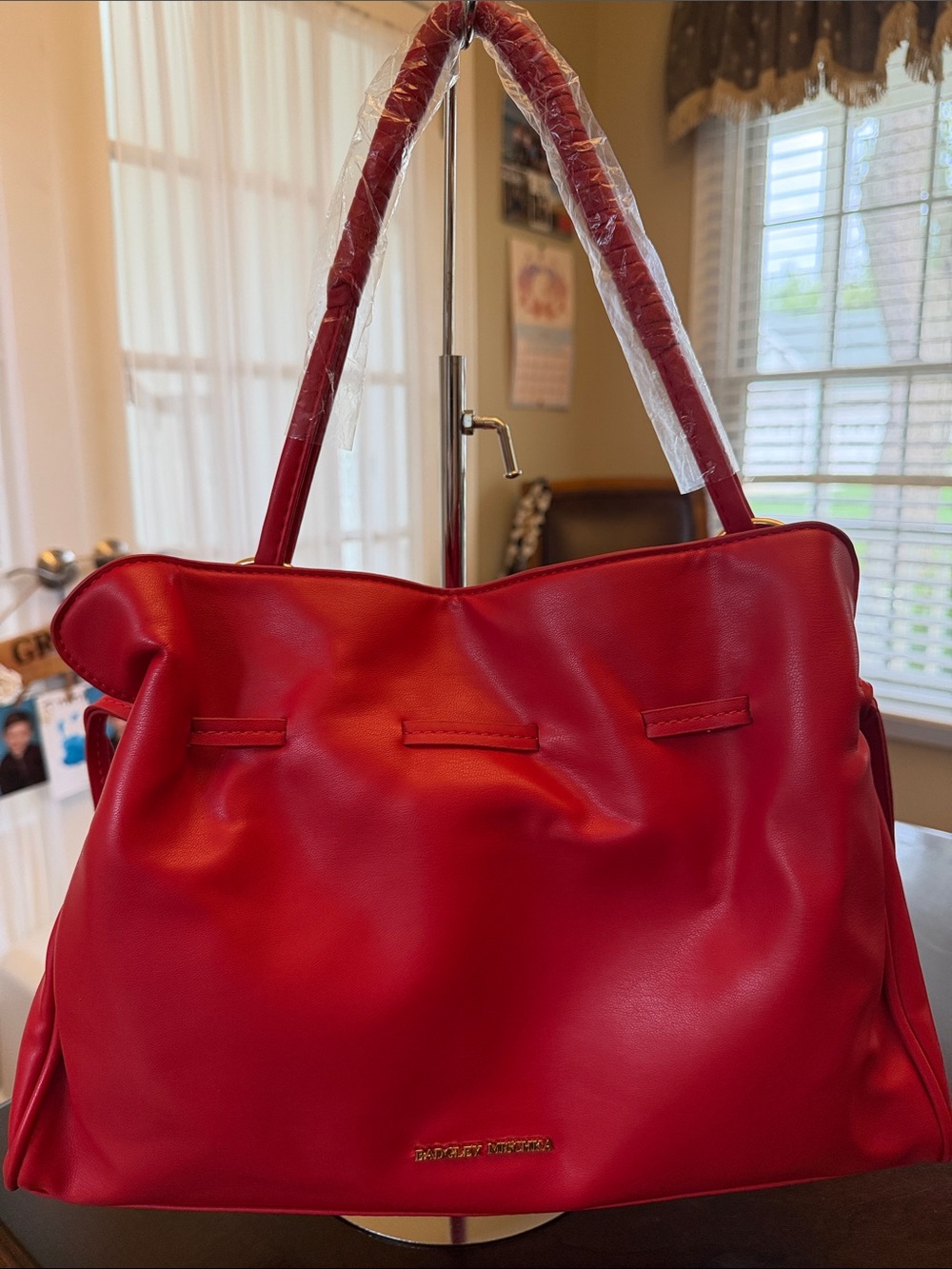 Badgley Mischka NWT red drawstring shoulder bag with detachable crossbody strap